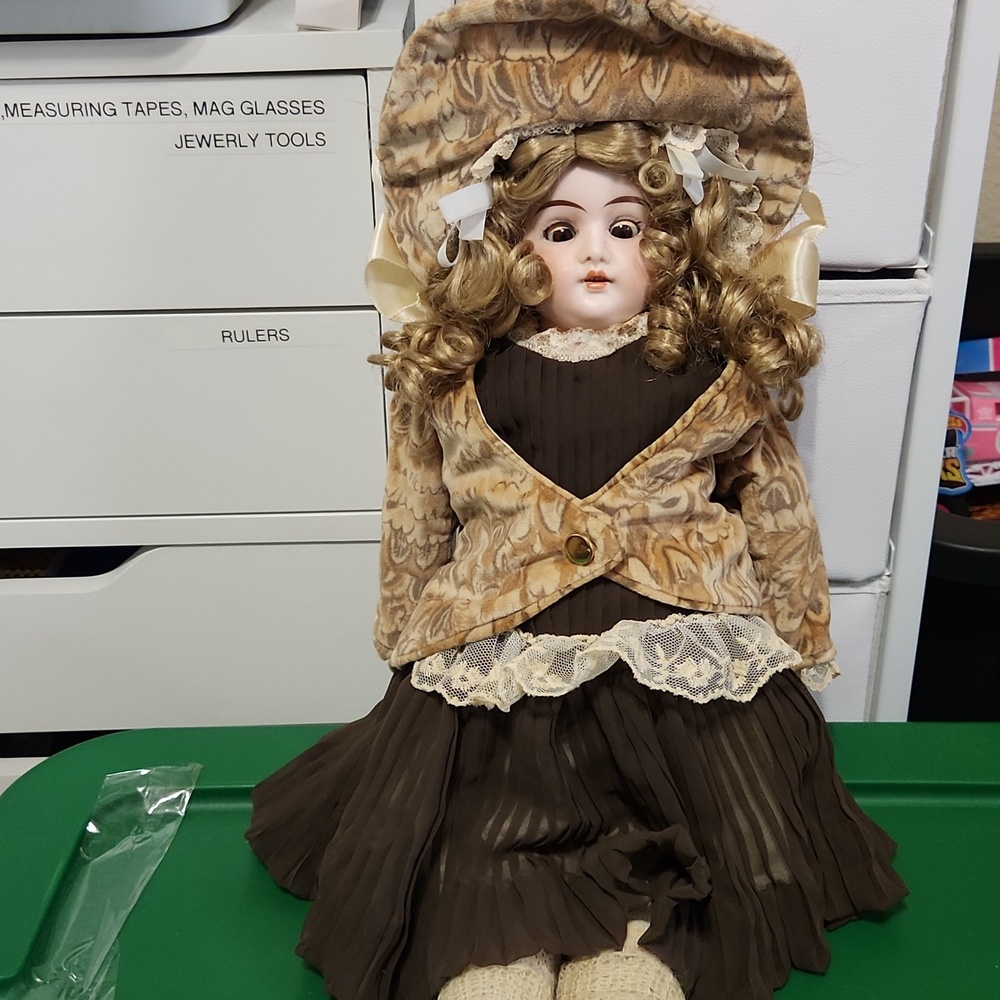 Vintage Bisque Doll W/jointed Leather Torso/thighs, Knit Socks And Vintage Dress - Picture 2 of 10